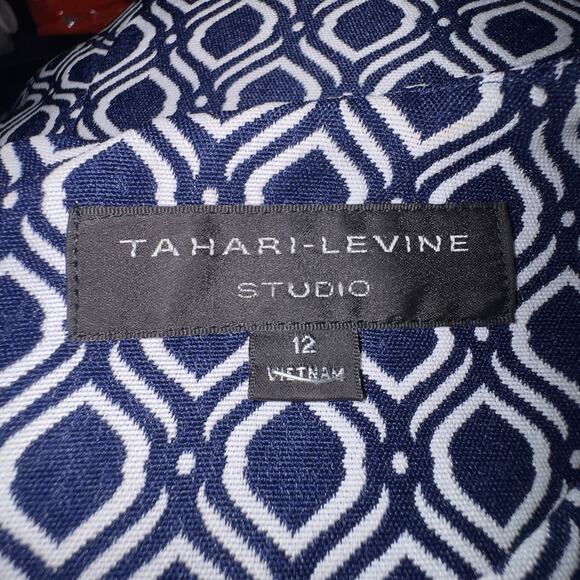 Tahari short sleeve Blue and White Geometric Print Dress women Size 12 - Picture 6 of 7